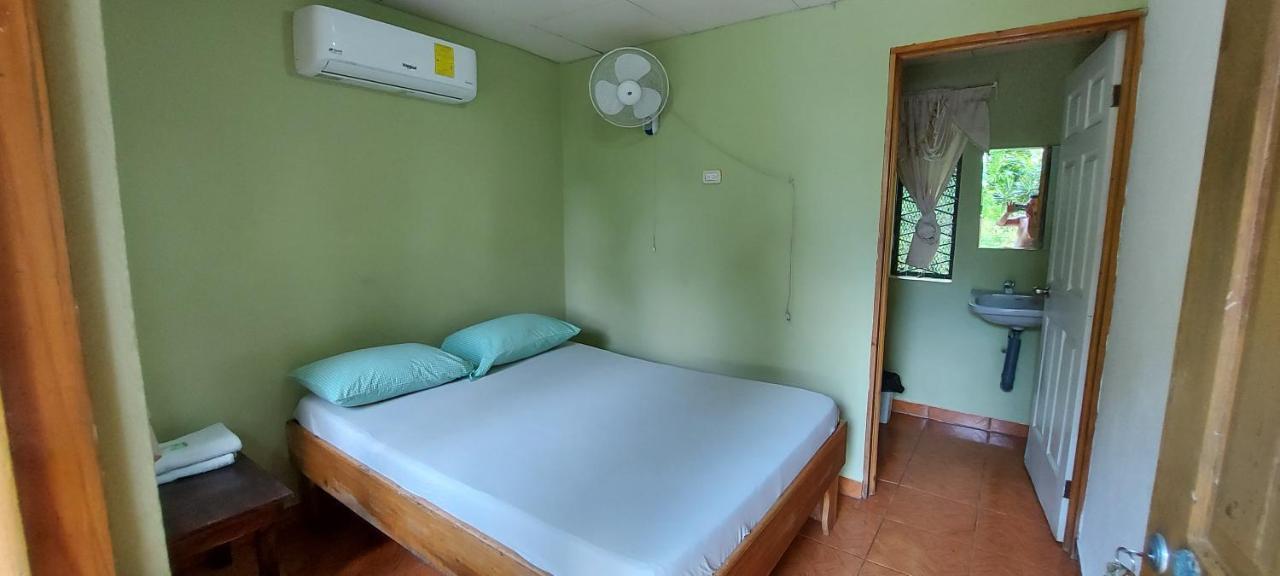 Hostal Y Cabinas Anita-And Rafting Tour! Siqurres Da Alegria Ngoại thất bức ảnh